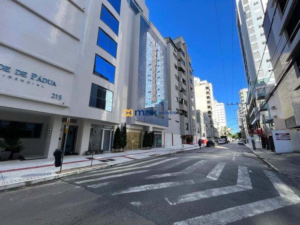 Apartamento para aluguel no Centro: 