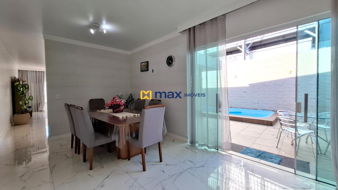 Casa à venda no São João: Living integrado