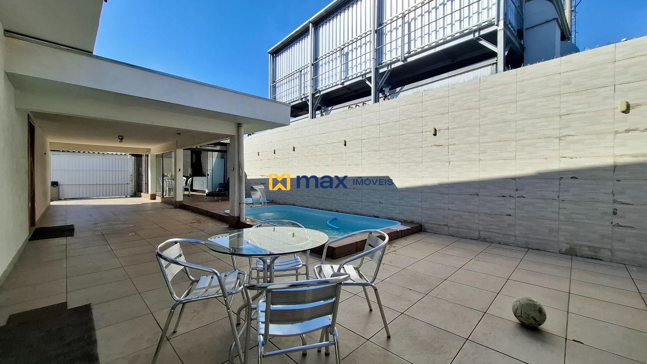 Casa à venda no São João: Área externa