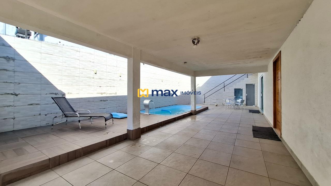 Casa à venda no São João: Garagem