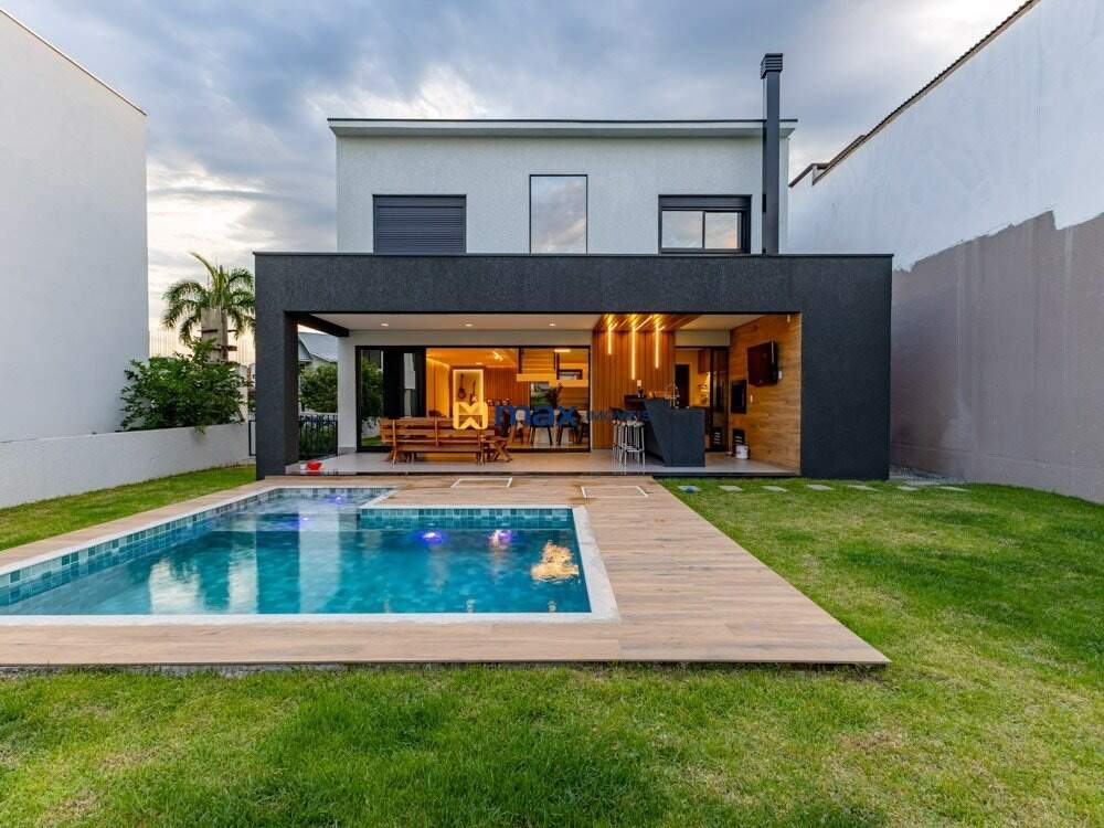 Casa à venda no Dom Bosco: Piscina