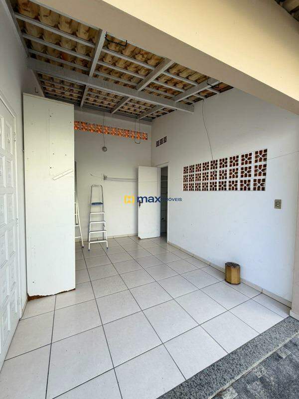 Casa para aluguel no Centro: