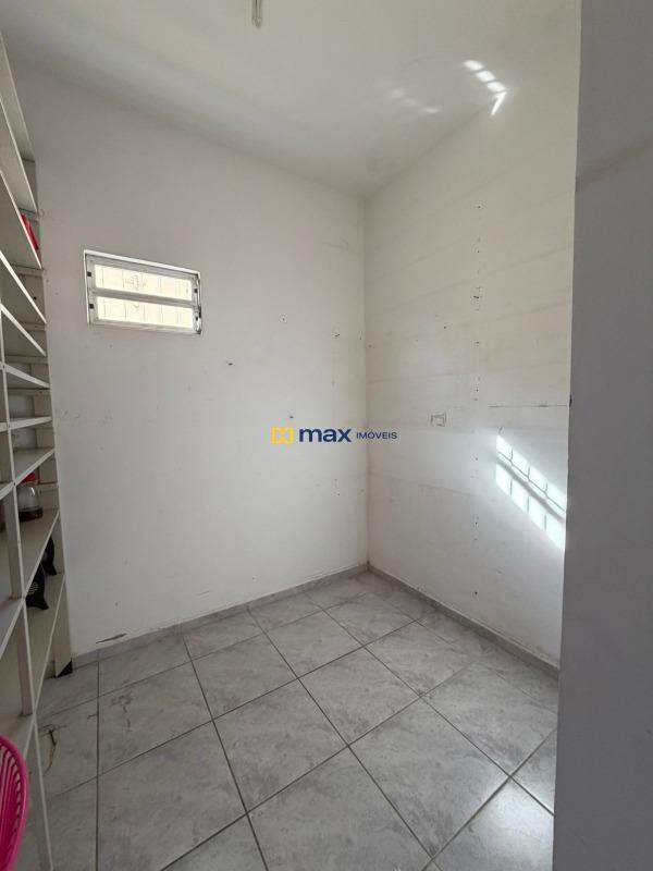 Casa para aluguel no Centro:
