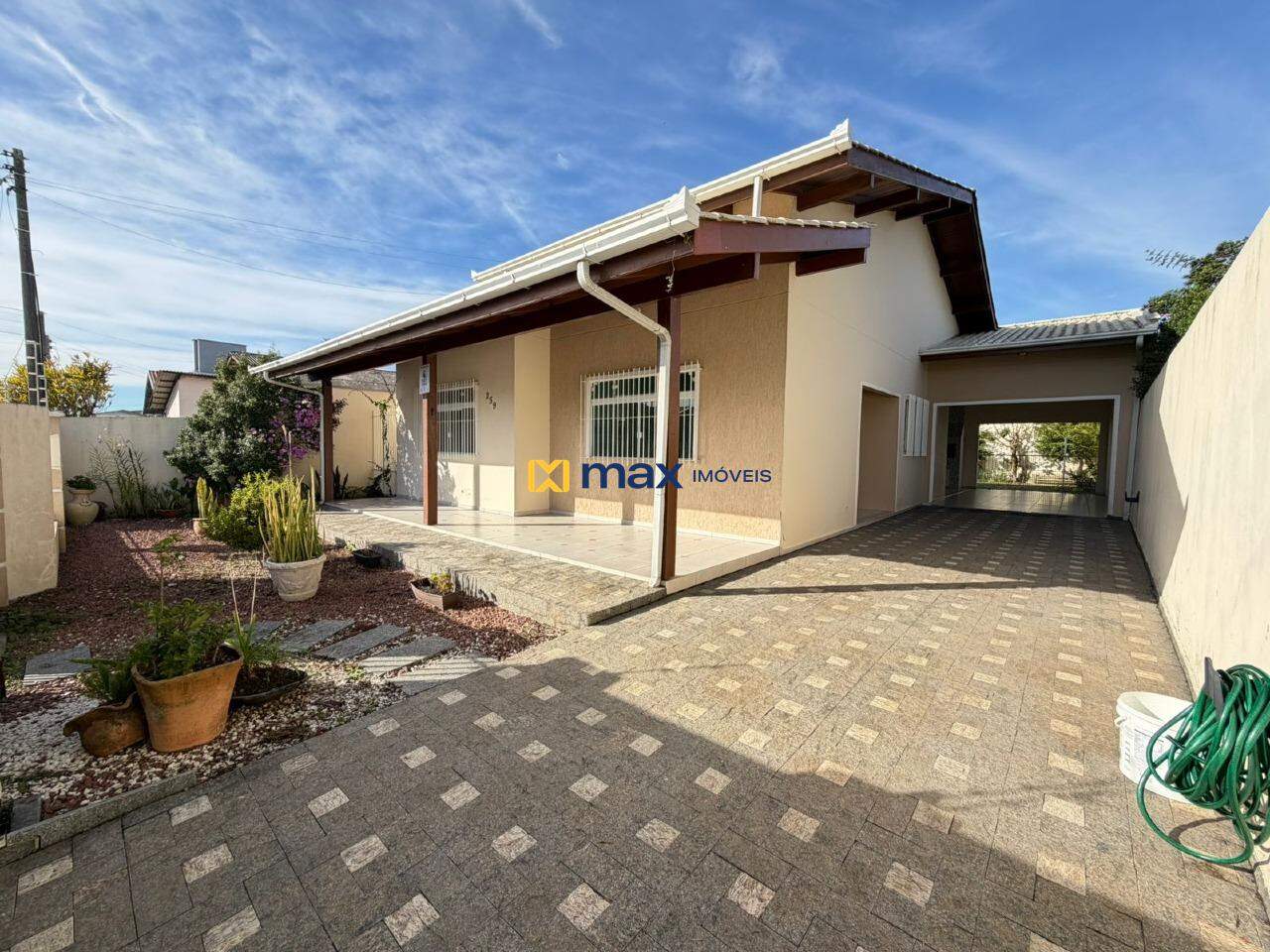 Casa para aluguel no Centro: 