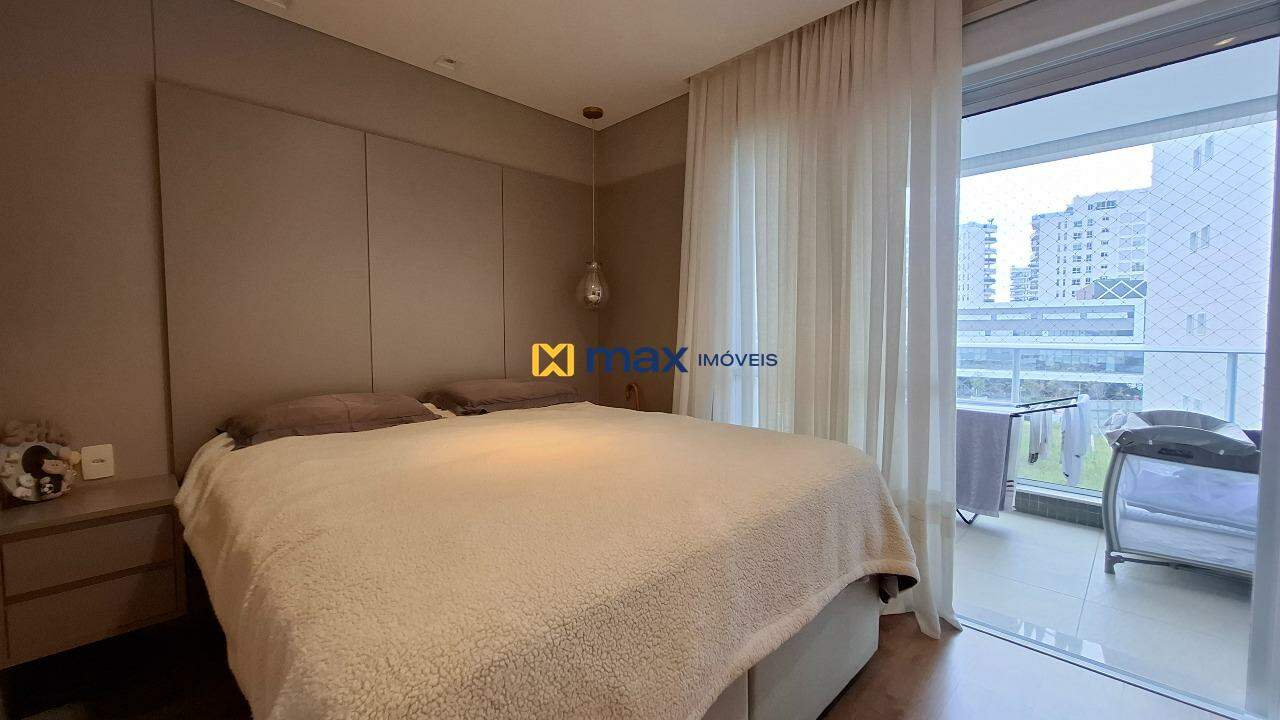 Apartamento à venda no Praia Brava: Suíte 1