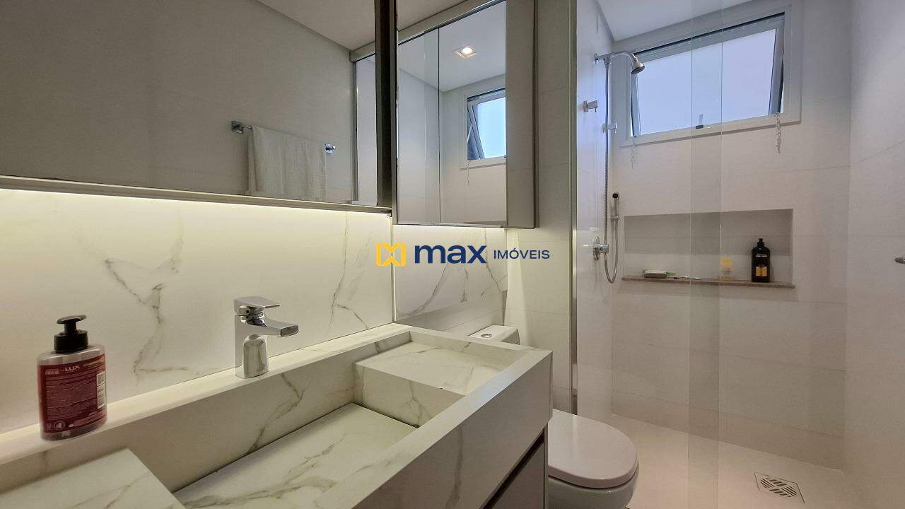 Apartamento à venda no Praia Brava: Banheiro suíte 2