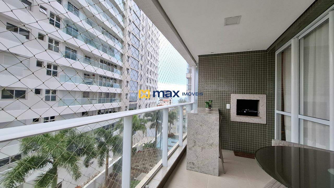 Apartamento à venda no Praia Brava: Sacada com churrasqueira