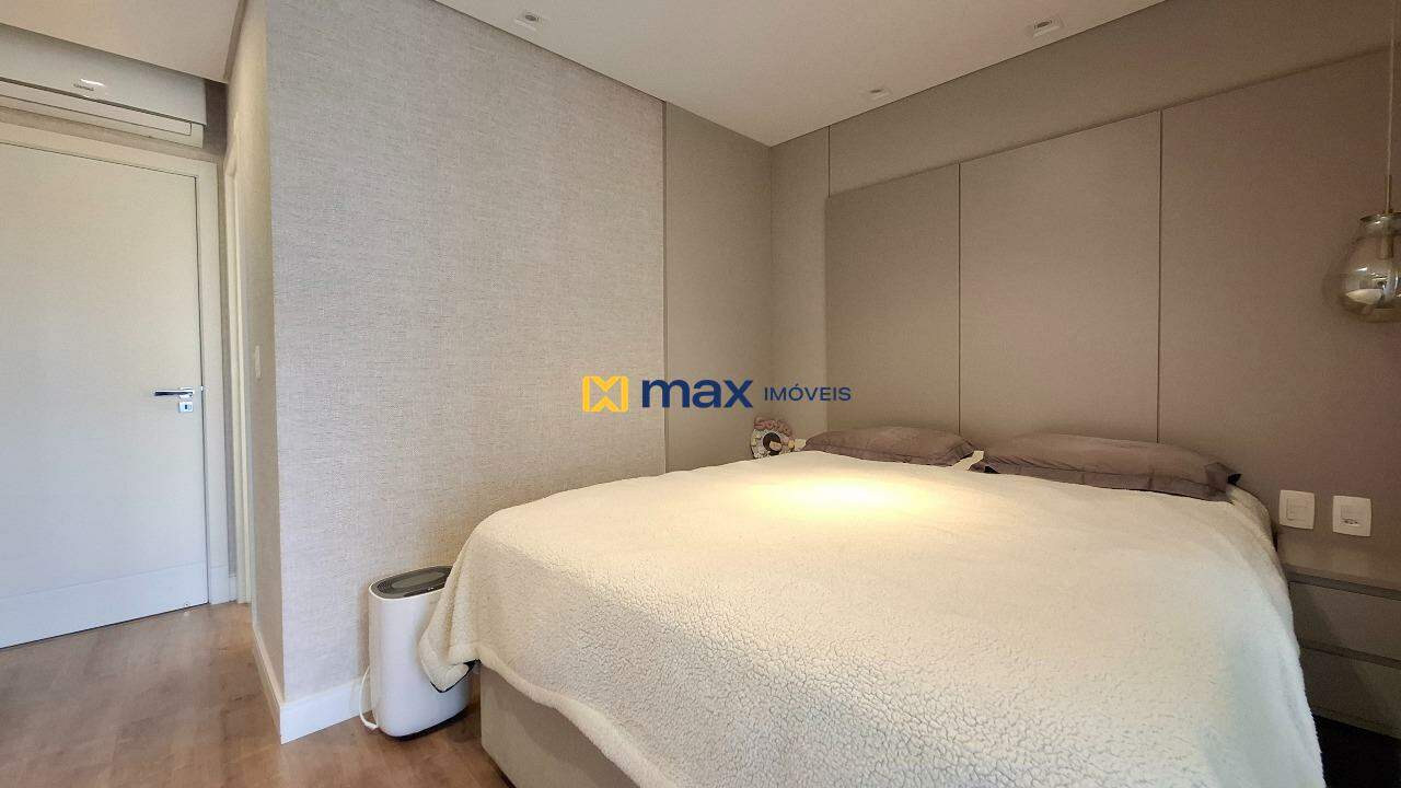 Apartamento à venda no Praia Brava: Suíte 1