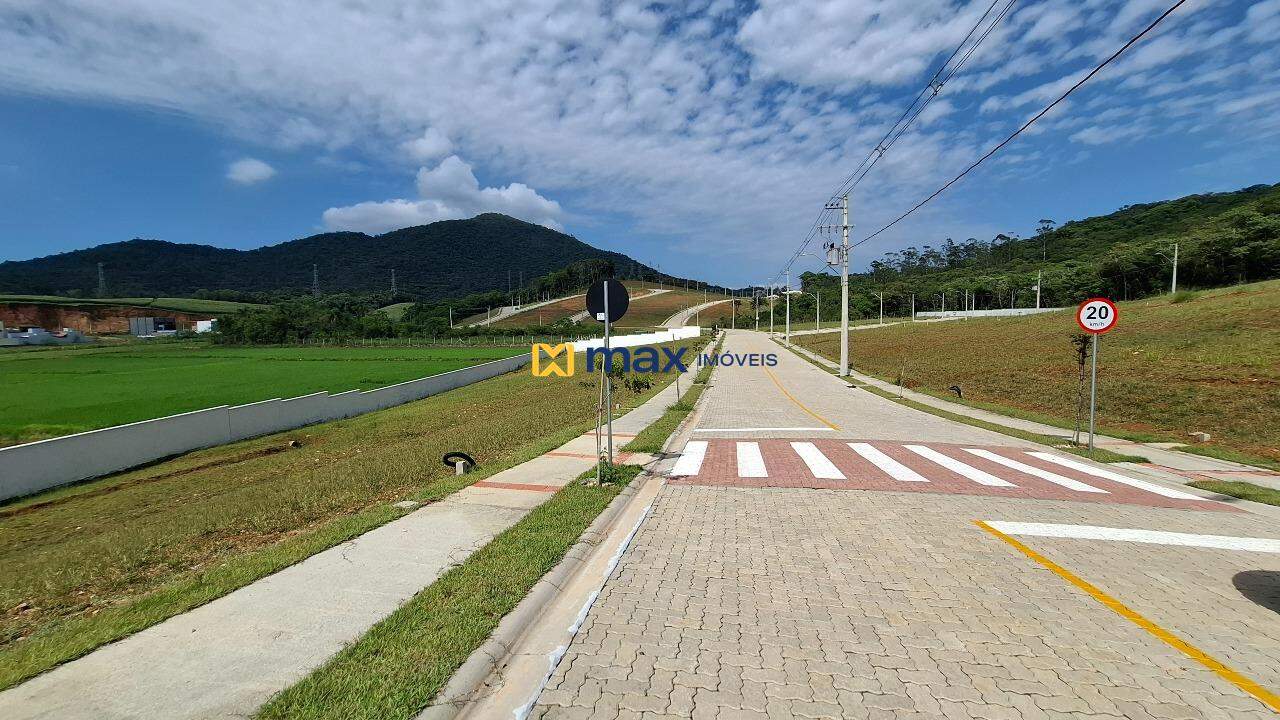 Terreno em condomínio à venda no Rio do Meio: Lote