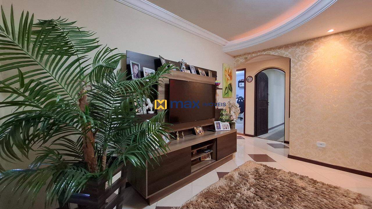 Casa à venda no Cordeiros: Sala de estar