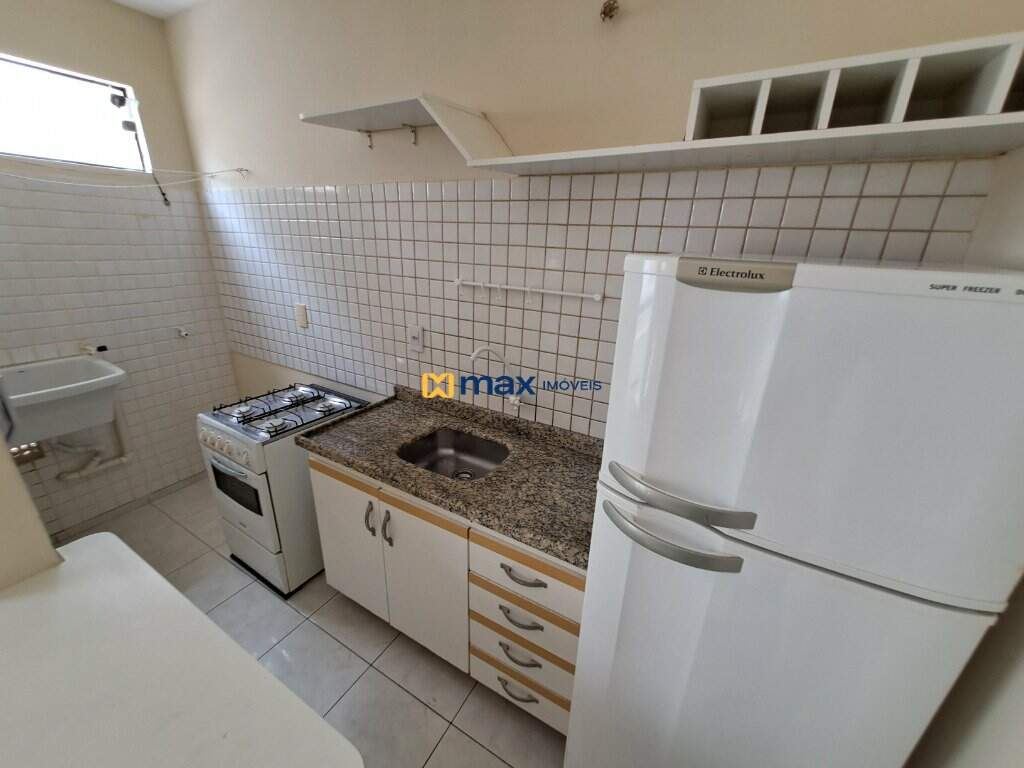 Apartamento para aluguel no Ressacada: Cozinha/ Lavanderia