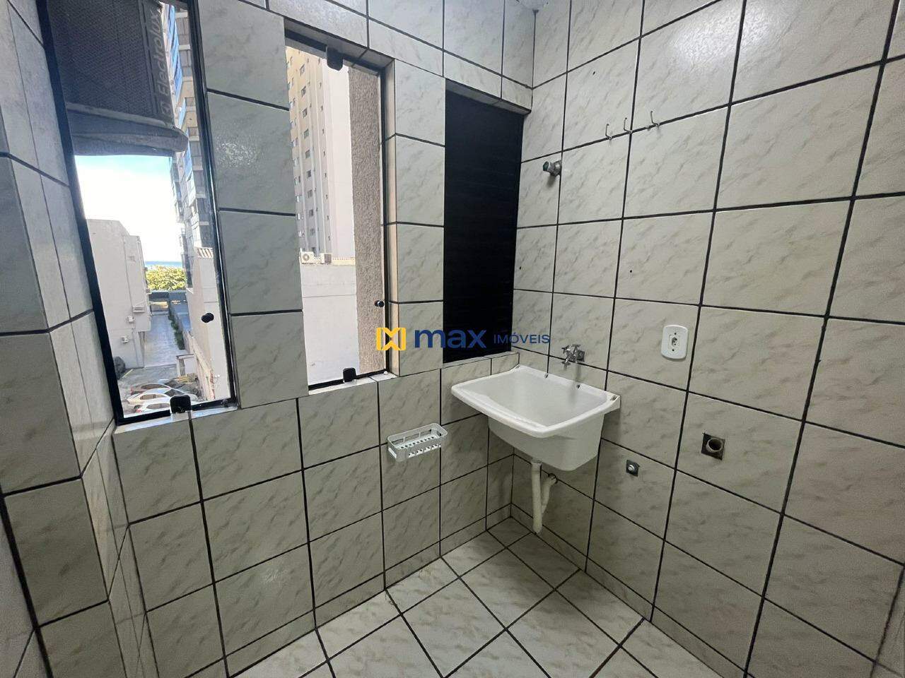 Apartamento para aluguel no Centro: 