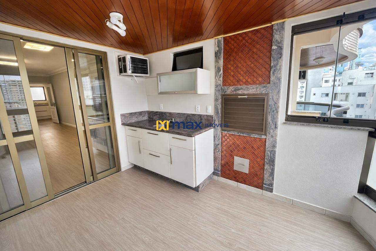 Apartamento para aluguel no Centro: 