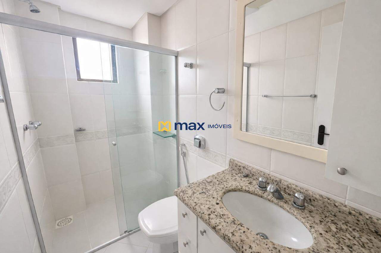 Apartamento para aluguel no Centro: 