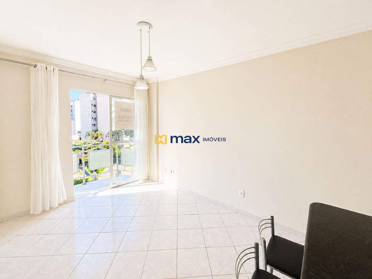 Apartamento para aluguel no Pioneiros: 