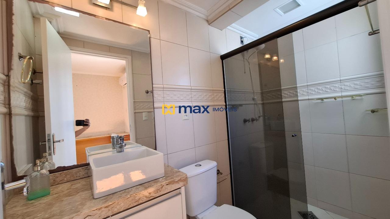 Apartamento para aluguel no Centro: Banheiro Suíte