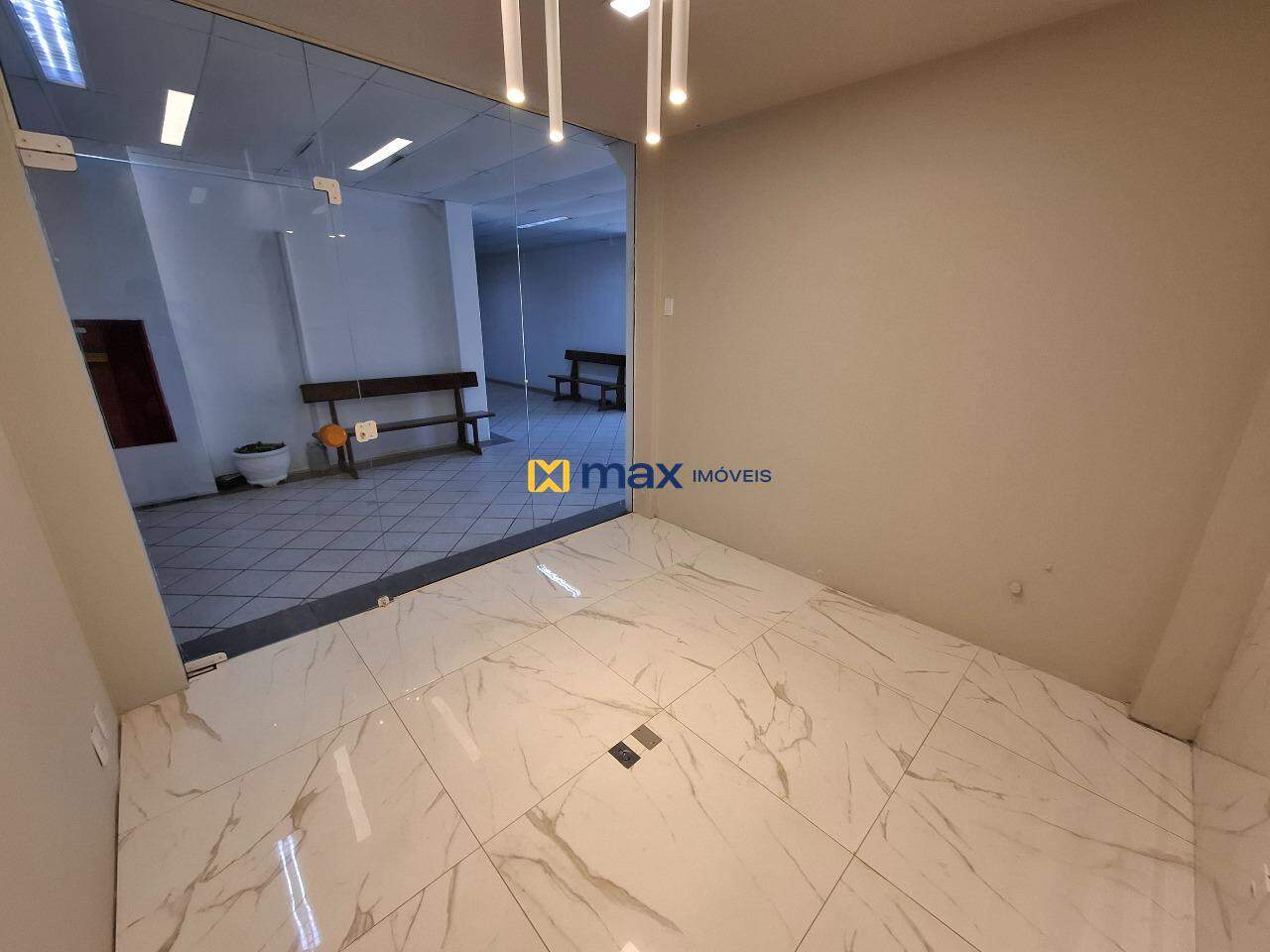 Sala para aluguel no Centro: Sala