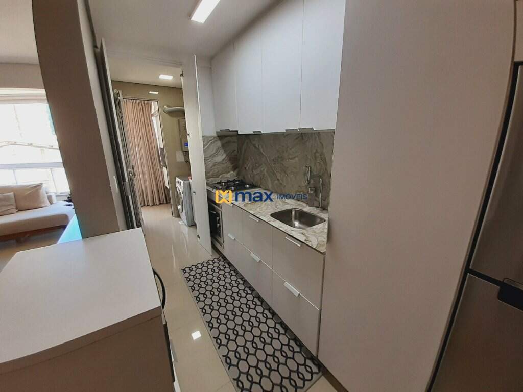 Apartamento à venda no Ressacada: Cozinha/ Lavanderia