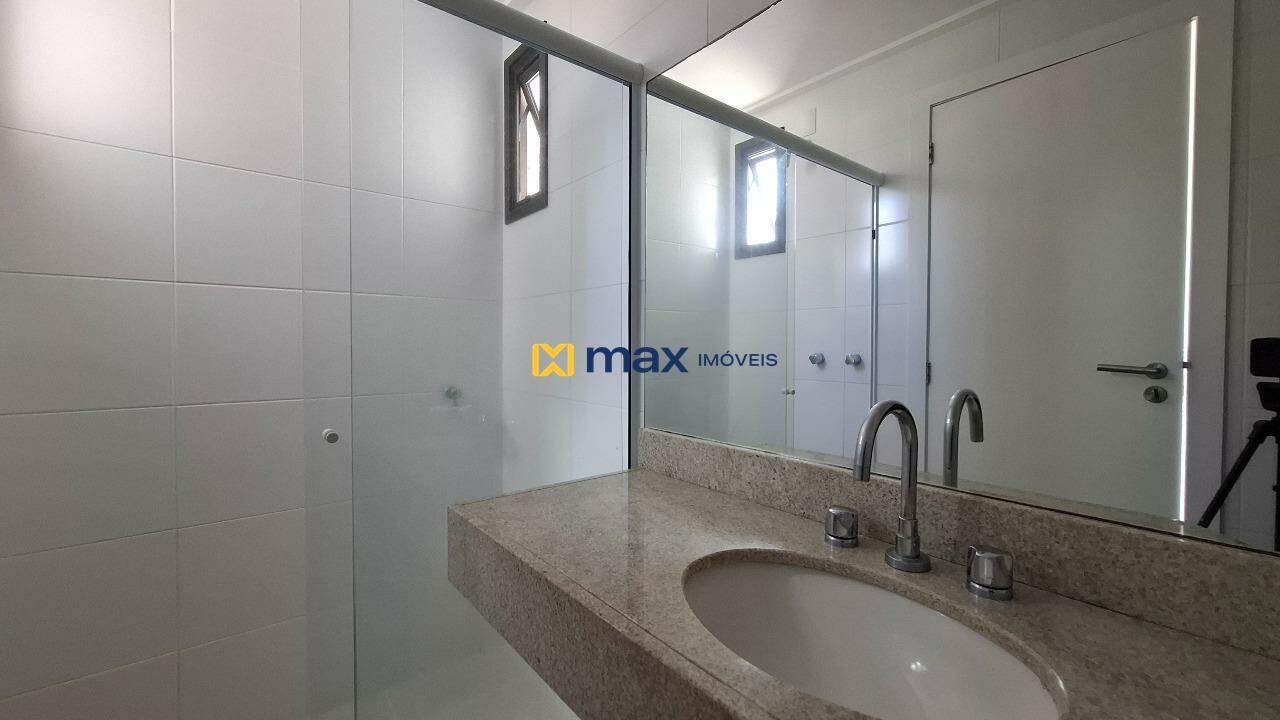 Apartamento para aluguel no Fazenda: Banheiro suíte