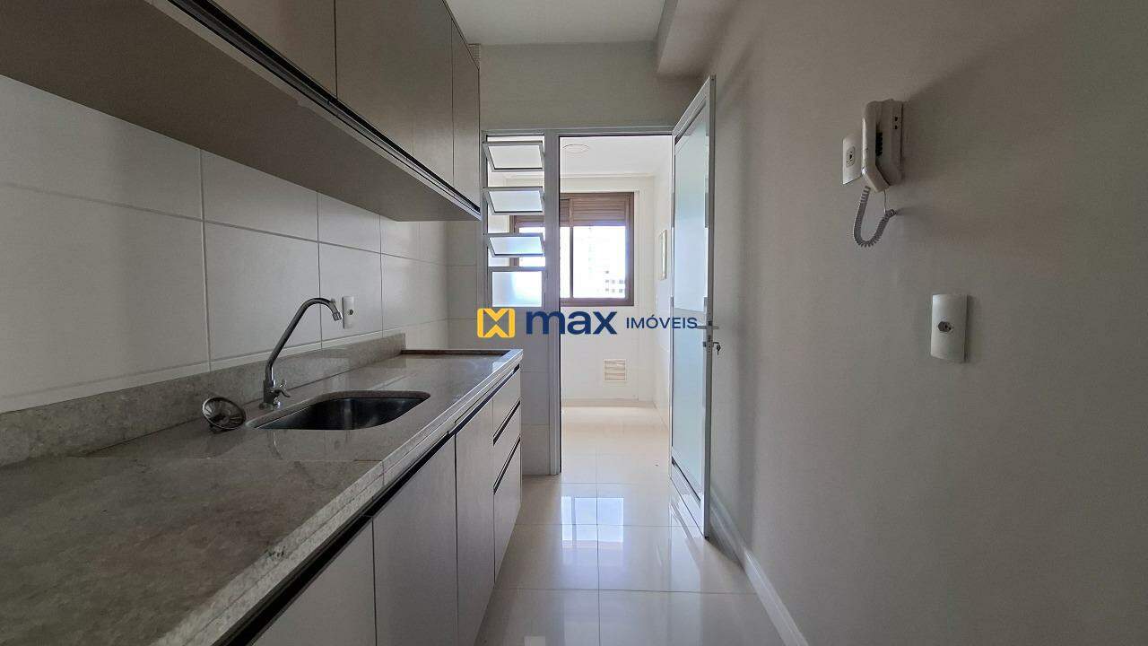 Apartamento para aluguel no Fazenda: Cozinha