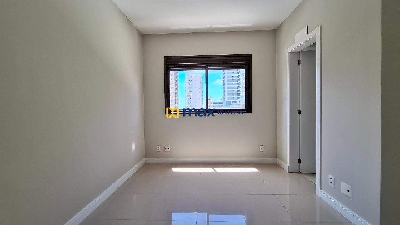 Apartamento para aluguel no Fazenda: Suíte