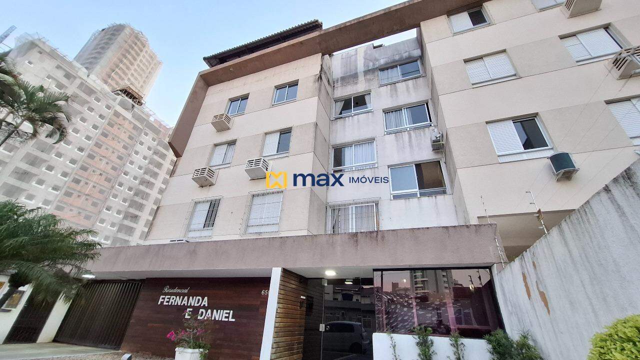 Apartamento à venda no Vila Operária: Fachada