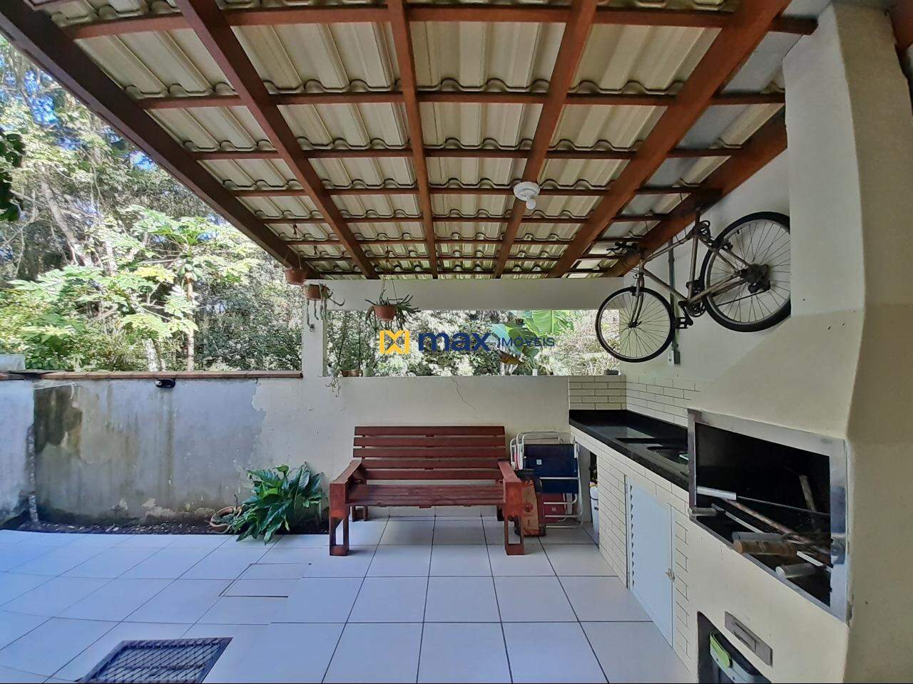 Apartamento à venda no Meia Praia: 