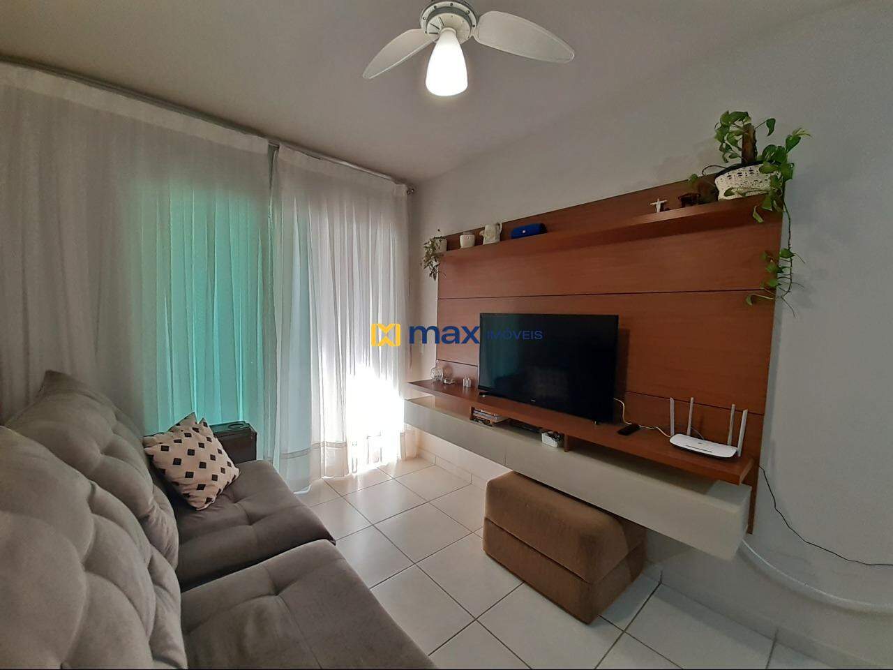 Apartamento à venda no Meia Praia: 