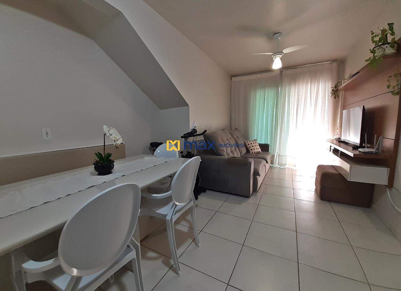 Apartamento à venda no Meia Praia: 