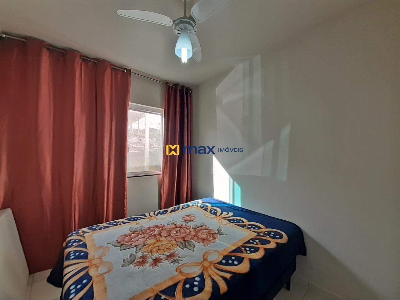 Apartamento à venda no Meia Praia: 
