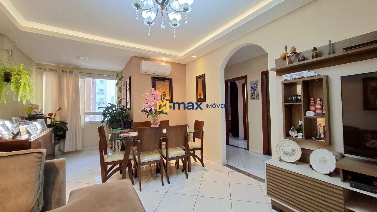 Apartamento à venda no Vila Operária: Living integrado