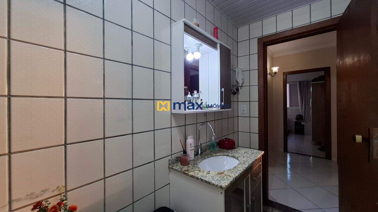 Apartamento à venda no Vila Operária: Banheiro social