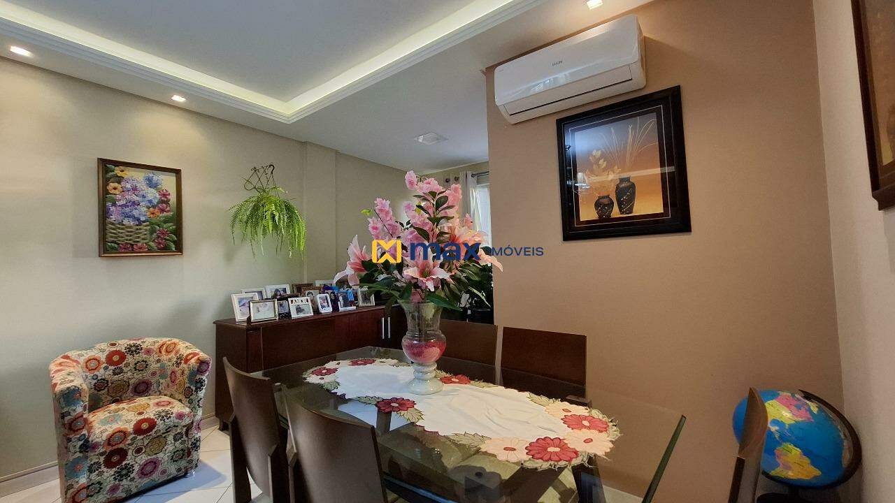 Apartamento à venda no Vila Operária: Living integrado