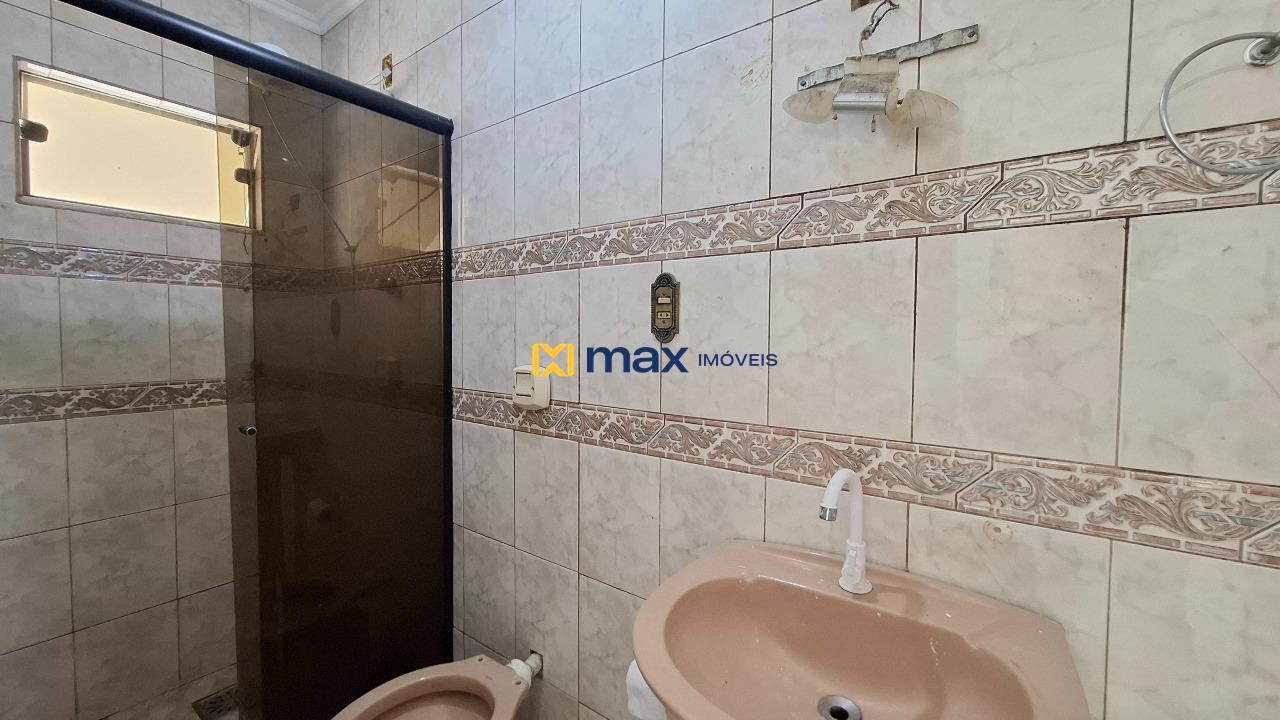 Casa à venda no Centro: Banheiro social 2