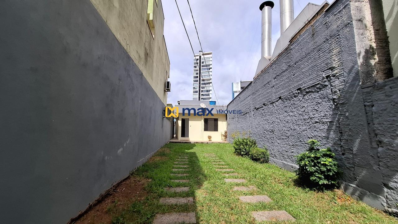 Casa à venda no Centro: Área externa