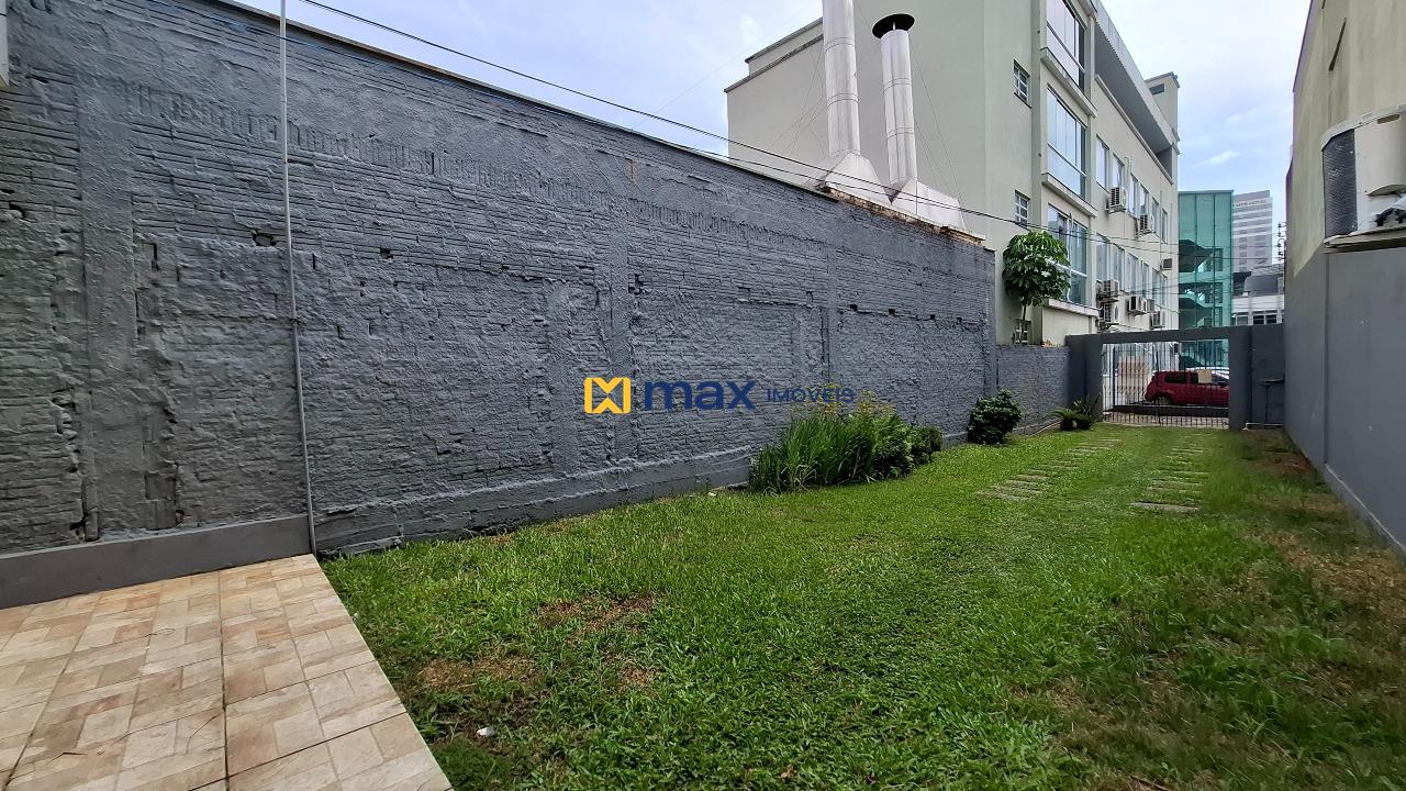 Casa à venda no Centro: Área externa