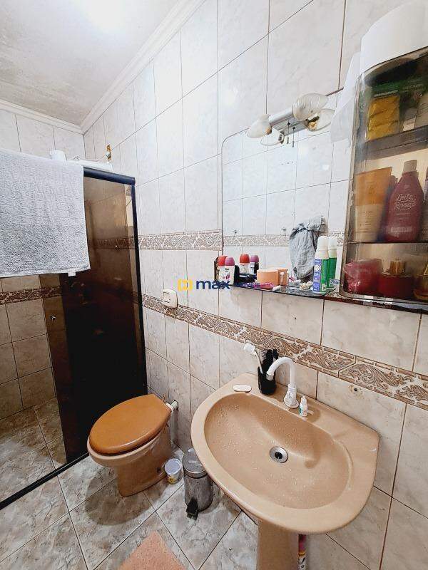 Casa à venda no Centro: Banheiro social 1
