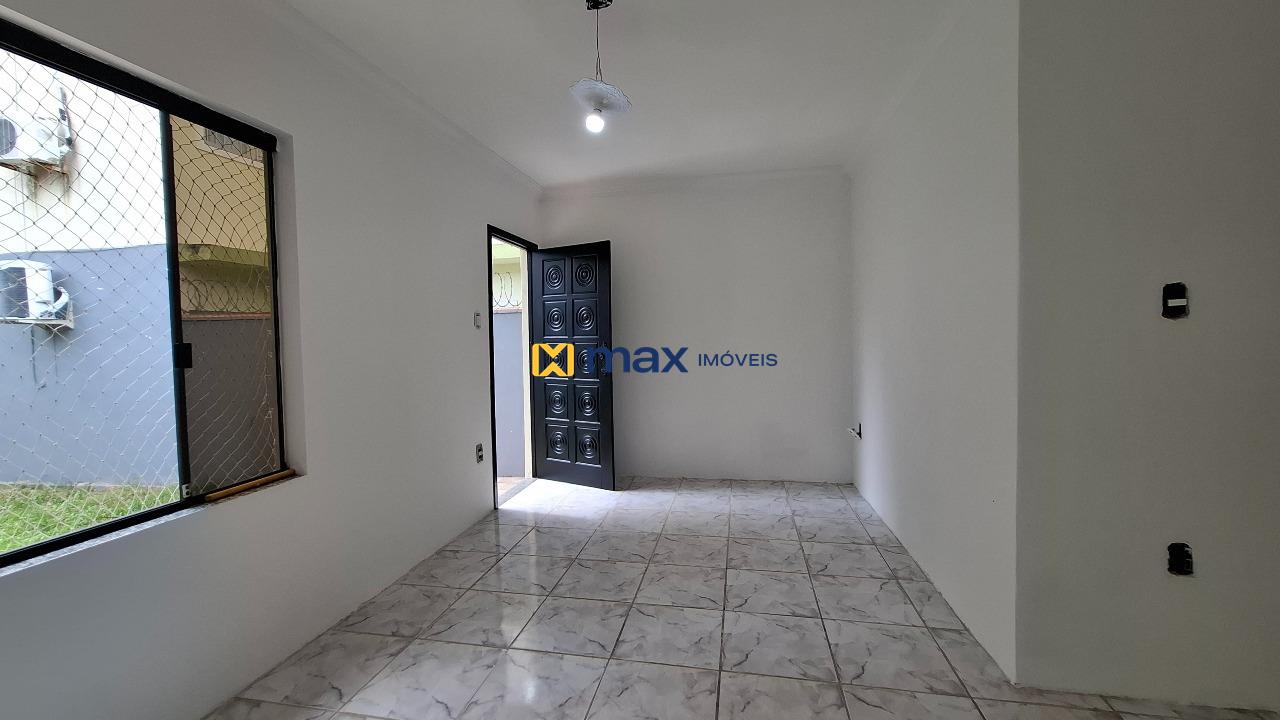 Casa à venda no Centro: Sala de estar