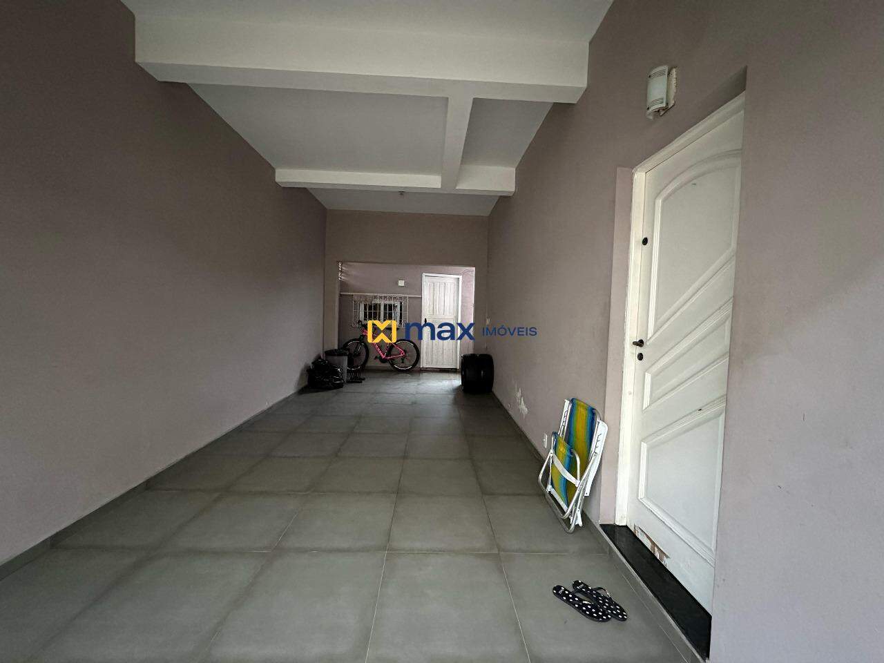 Casa à venda no Centro: Entrada