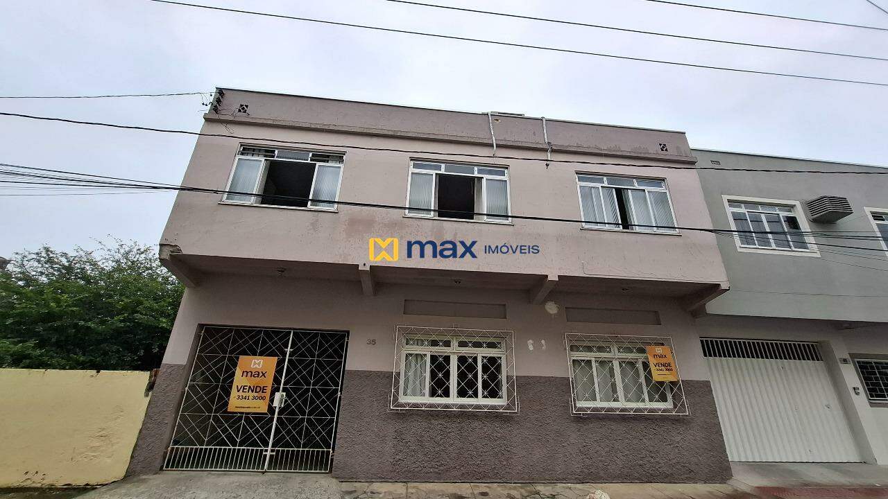 Casa à venda no Centro: Fachada