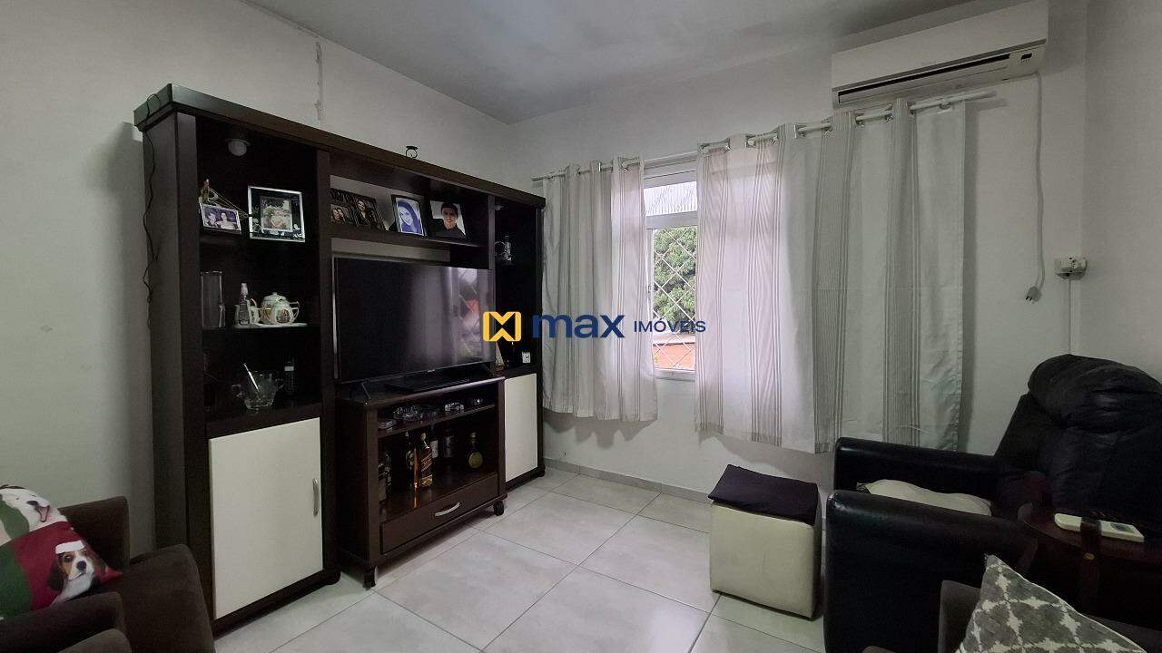 Casa à venda no Centro: Sala de estar