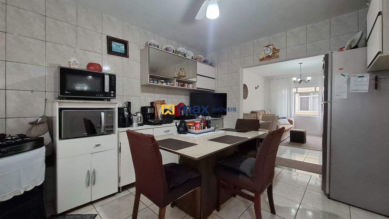 Casa à venda no Centro: Cozinha - Piso 2