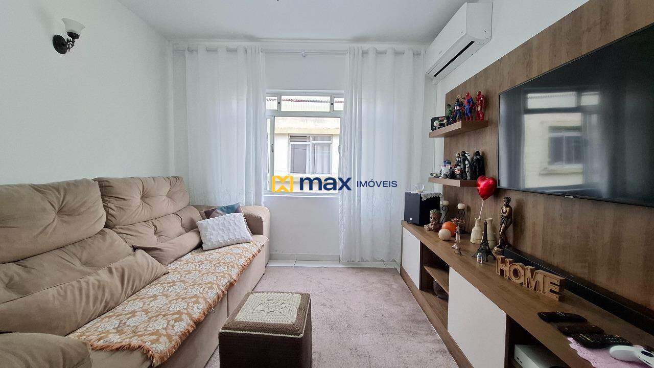 Casa à venda no Centro: Living integrado - Piso 2