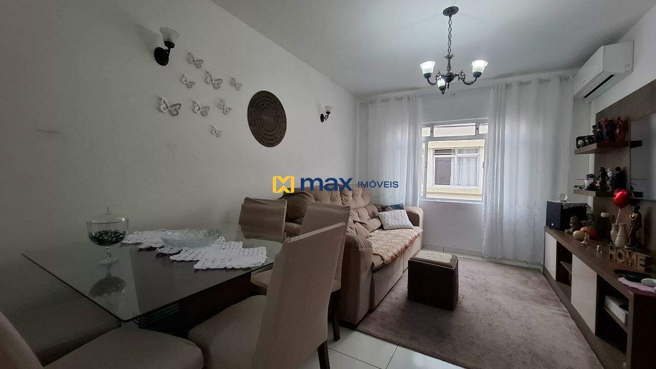 Casa à venda no Centro: Living integrado - Piso 2