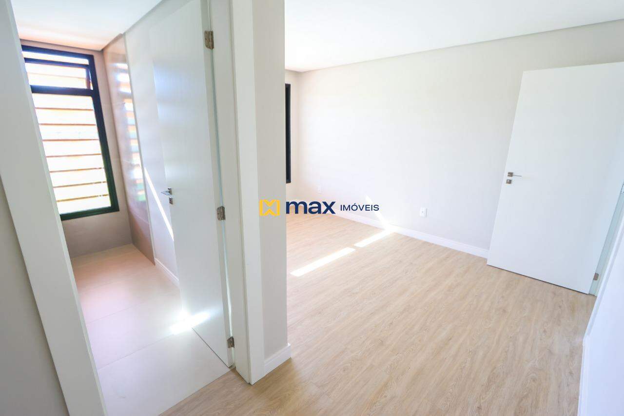 Casa à venda no Santa Regina: Suíte 1