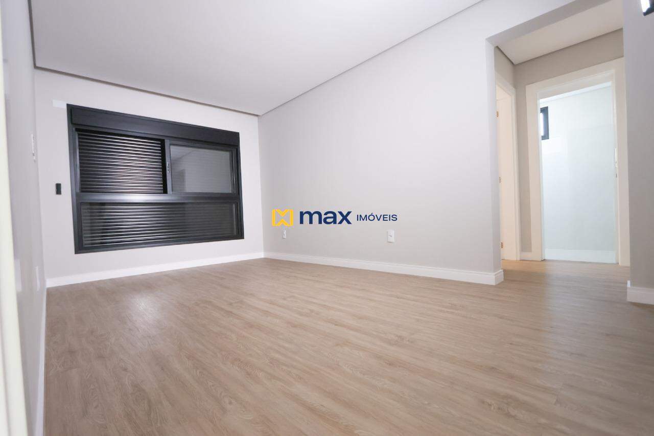 Casa à venda no Santa Regina: Suíte master