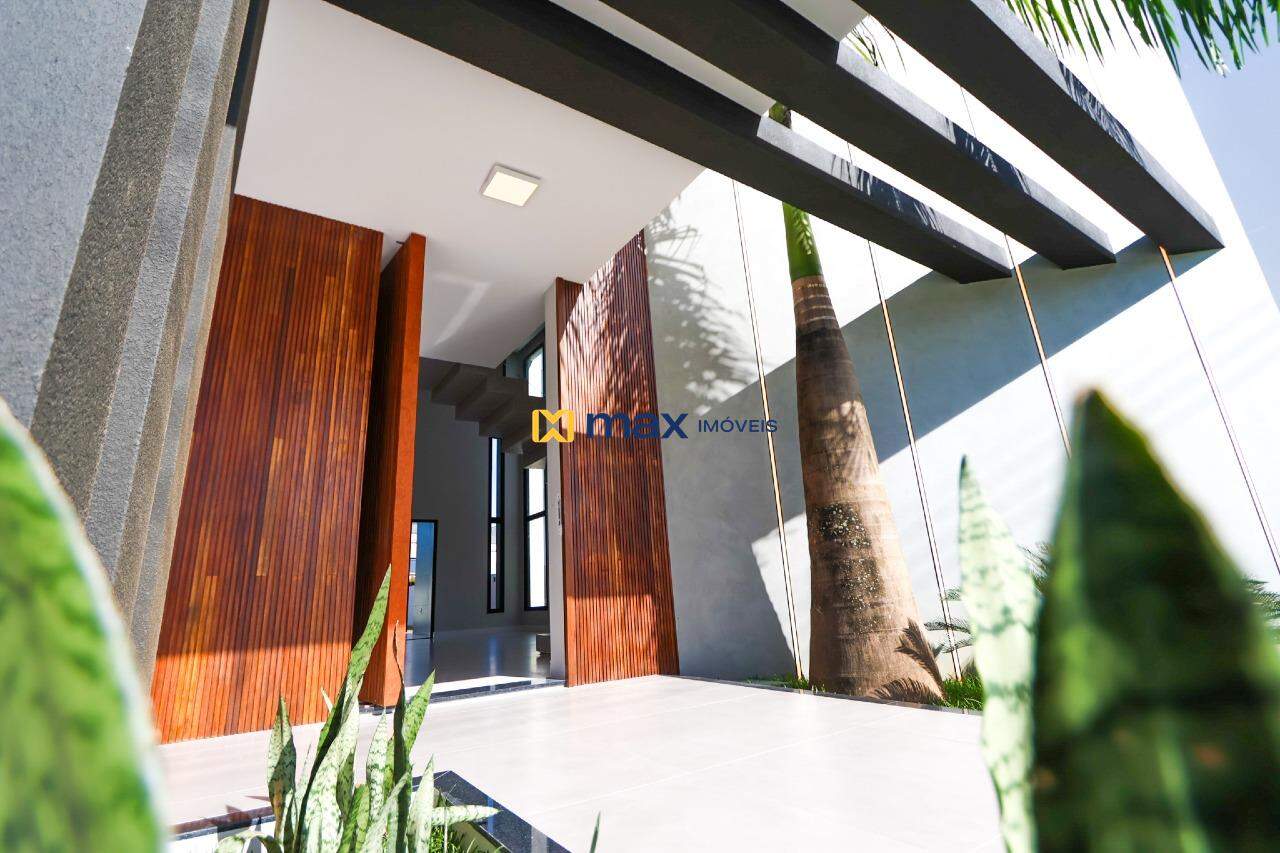 Casa à venda no Santa Regina: Entrada