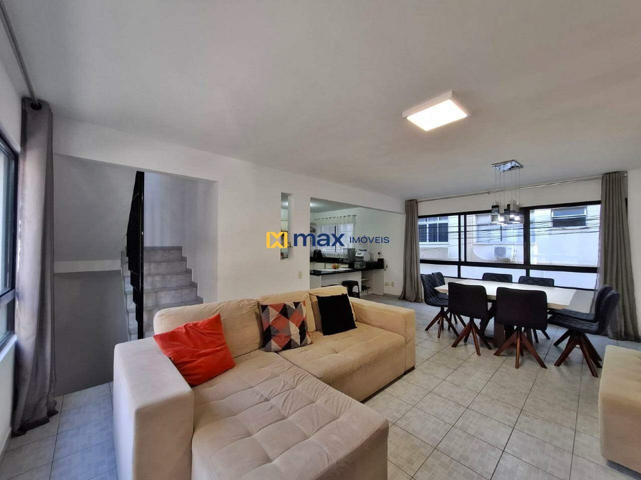 Casa à venda no Centro: 