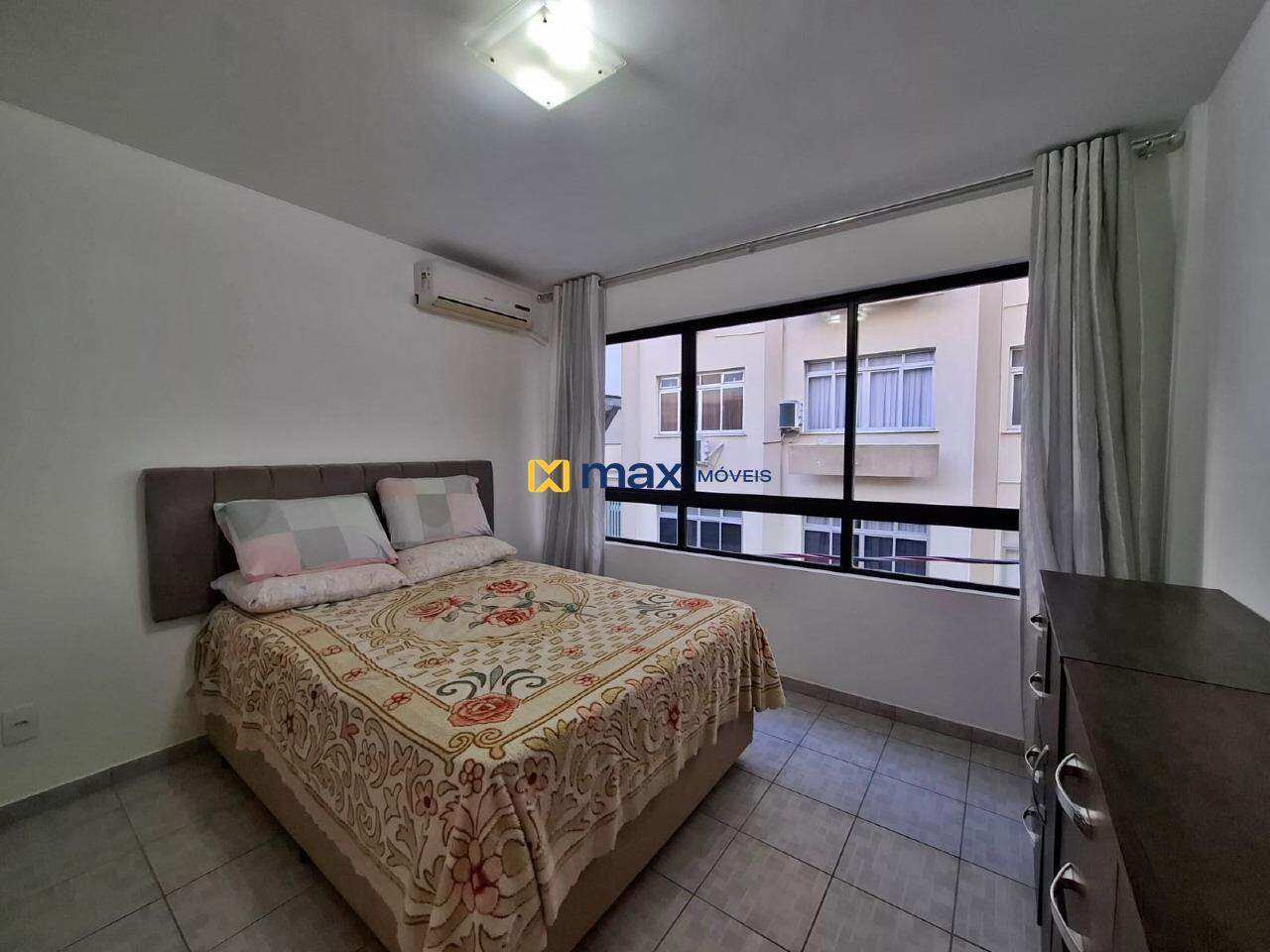 Casa à venda no Centro: