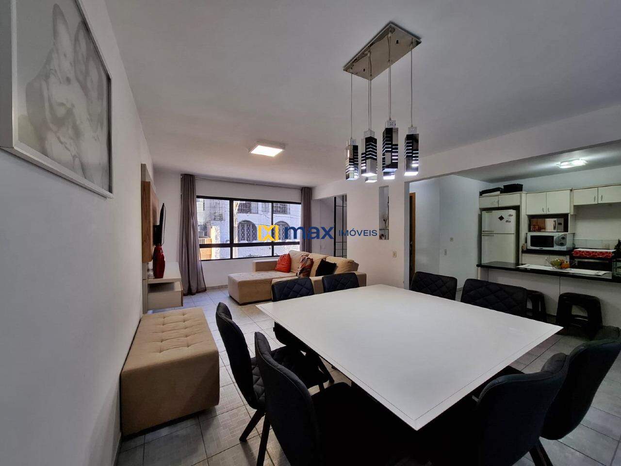 Casa à venda no Centro: 